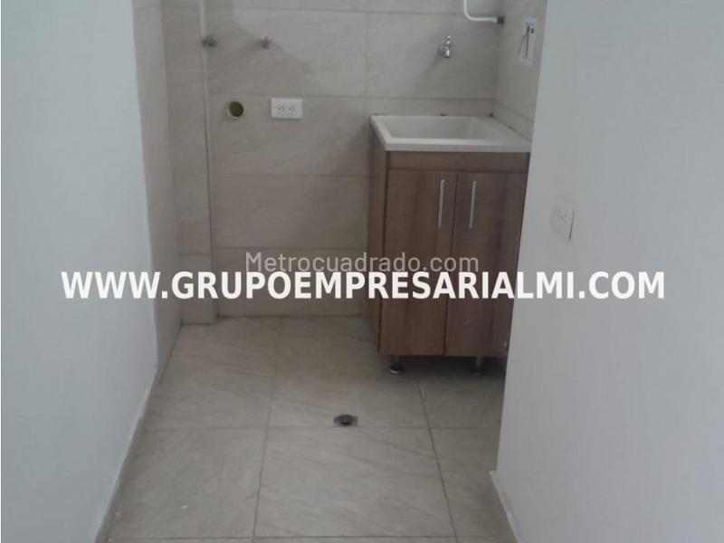 Beautiful 2BR Apartment with 5 Baths in Santa Monica - 9