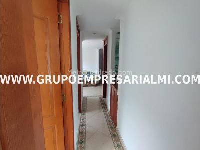 Apartamento en venta en El Poblado, Medellín · foto 7 de 20