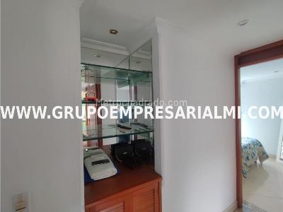 Apartamento en venta en El Poblado, Medellín · foto 12 de 20