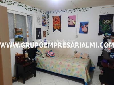Casa de 5 alcobas en venta en El Salvador, Medellín, 114 m² · foto 2 de 17
