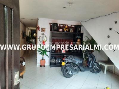 Casa de 5 alcobas en venta en El Salvador, Medellín, 114 m² · foto 4 de 17