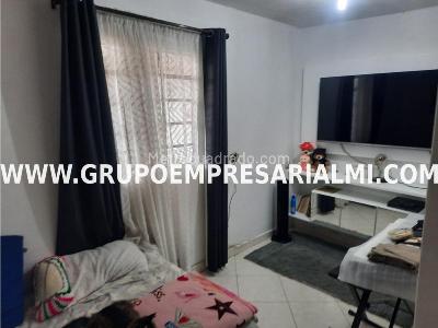 Casa de 5 alcobas en venta en El Salvador, Medellín, 114 m² · foto 10 de 17