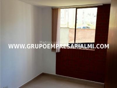 Apartamento de 3 alcobas en venta en Valadares, Bello, 67 m² · foto 8 de 20