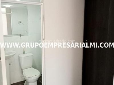 Apartamento de 3 alcobas en venta en Valadares, Bello, 67 m² · foto 13 de 20