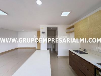 Apartamento de 3 alcobas en venta en El Poblado, Medellín, 88 m² · foto 3 de 20