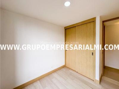 Apartamento de 3 alcobas en venta en El Poblado, Medellín, 88 m² · foto 13 de 20