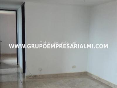 Apartamento de 3 alcobas en venta en El Mirador, Bello, 54 m² · foto 4 de 20
