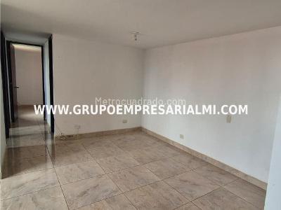 Apartamento de 3 alcobas en venta en El Mirador, Bello, 54 m² · foto 5 de 20