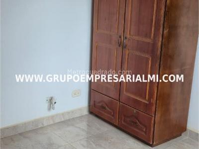 Apartamento de 3 alcobas en venta en El Mirador, Bello, 54 m² · foto 10 de 20