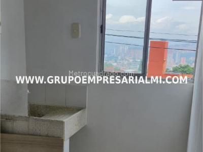 Apartamento de 3 alcobas en venta en El Mirador, Bello, 54 m² · foto 12 de 20