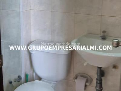 Apartamento de 3 alcobas en venta en El Mirador, Bello, 54 m² · foto 14 de 20