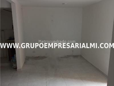 Apartamento de 3 alcobas en venta en Niquia, Bello, 55 m² · foto 2 de 20