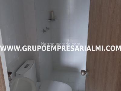 Apartamento de 3 alcobas en venta en Niquia, Bello, 55 m² · foto 8 de 20