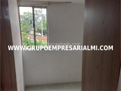 Apartamento de 3 alcobas en venta en Niquia, Bello, 55 m² · foto 15 de 20