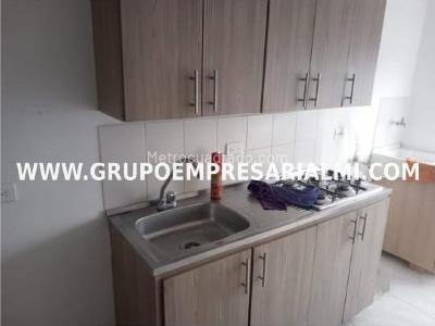Apartamento en venta en La Milagrosa, Medellín · foto 4 de 20