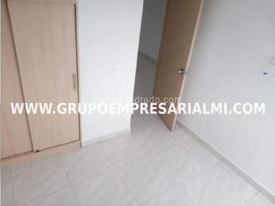 Apartamento en venta en La Milagrosa, Medellín · foto 6 de 20