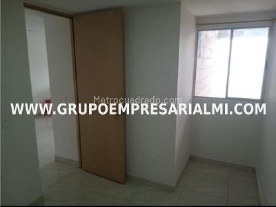 Apartamento en venta en La Milagrosa, Medellín · foto 7 de 20