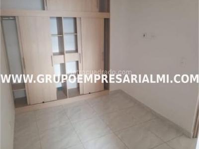 Apartamento en venta en La Milagrosa, Medellín · foto 8 de 20