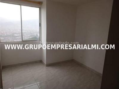 Apartamento en venta en La Milagrosa, Medellín · foto 10 de 20