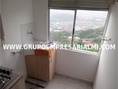 Apartamento en venta en La Milagrosa, Medellín · foto 12 de 20