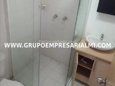 Apartamento en venta en La Milagrosa, Medellín · foto 13 de 20