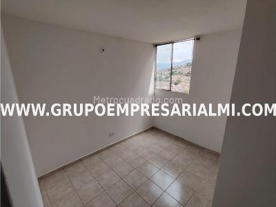 Apartamento en venta en Buenos Aires, Medellín · foto 12 de 20
