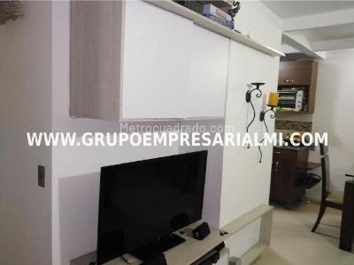 Apartamento en venta en El Poblado, Medellín · foto 2 de 20
