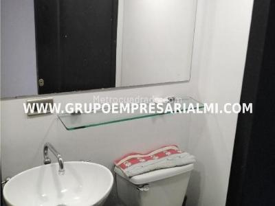 Apartamento en venta en El Poblado, Medellín · foto 9 de 20