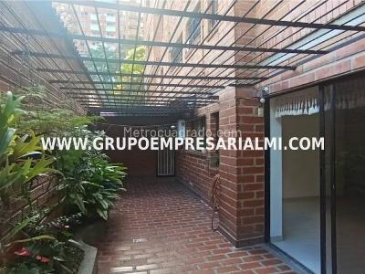 Apartamento de 3 alcobas en arriendo en El Poblado, Medellín, 127 m² · foto 4 de 19