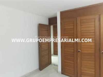 Apartamento de 3 alcobas en arriendo en El Poblado, Medellín, 127 m² · foto 14 de 19