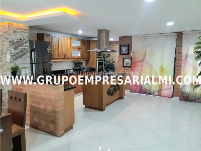 Apartamento de 3 alcobas en arriendo en Belen, Medellín, 130 m² · foto 3 de 20