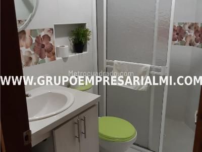 Apartamento de 3 alcobas en arriendo en Belen, Medellín, 130 m² · foto 12 de 20