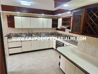 Apartamento en venta en El Poblado, Medellín · foto 15 de 20