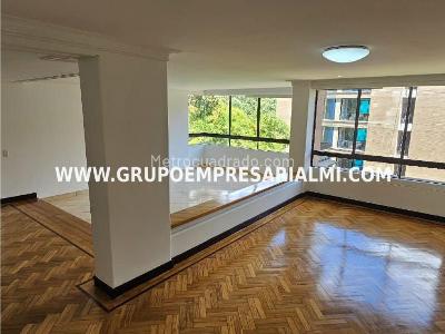 Apartamento en venta en El Poblado, Medellín · foto 4 de 20
