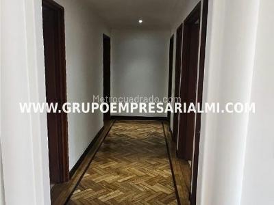 Apartamento en venta en El Poblado, Medellín · foto 5 de 20