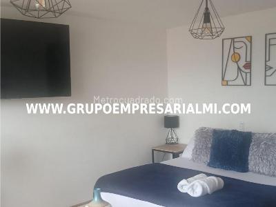 Apartaestudio en venta en El Poblado, Medellín, 30 m² · foto 15 de 20
