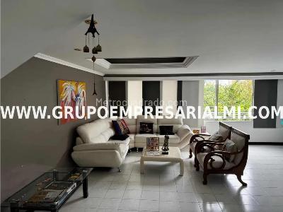 Apartamento de 4 alcobas en venta en Belen, Medellín, 136 m² · foto 2 de 20