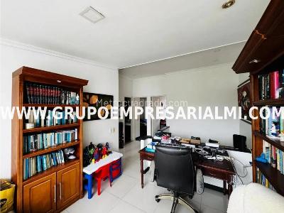 Apartamento de 4 alcobas en venta en Belen, Medellín, 136 m² · foto 9 de 20