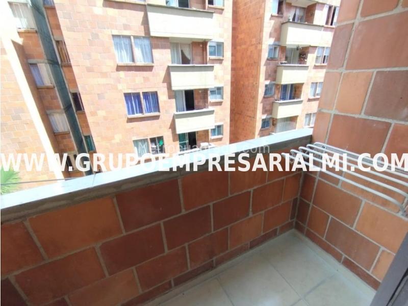 Apartamento de 2 Alcobas en La Aurora, Robledo (4to Piso) - 7