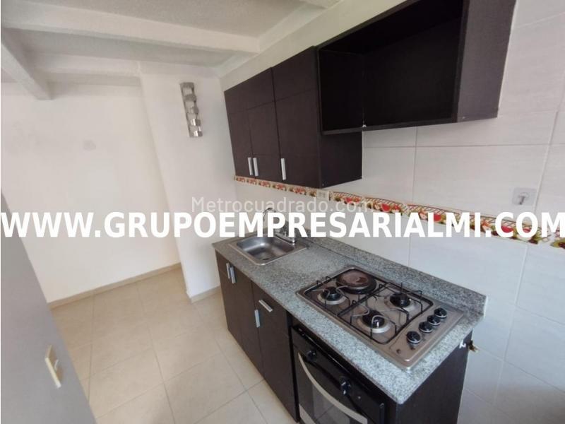 Apartamento de 2 Alcobas en La Aurora, Robledo (4to Piso) - 9
