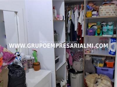 Casa de 4 alcobas en venta en Manrique, Medellín, 107 m² · foto 17 de 20