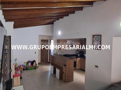 Casa de 4 alcobas en venta en Manrique, Medellín, 107 m² · foto 7 de 20