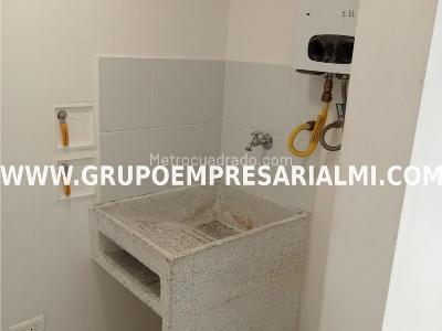 Apartamento de 2 alcobas en venta en Cabañas, Bello, 60 m² · foto 11 de 20