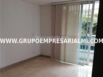 Apartamento de 3 alcobas en venta en Laureles, Medellín, 110 m² · foto 12 de 20