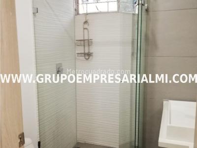 Apartamento de 3 alcobas en venta en Laureles, Medellín, 110 m² · foto 15 de 20