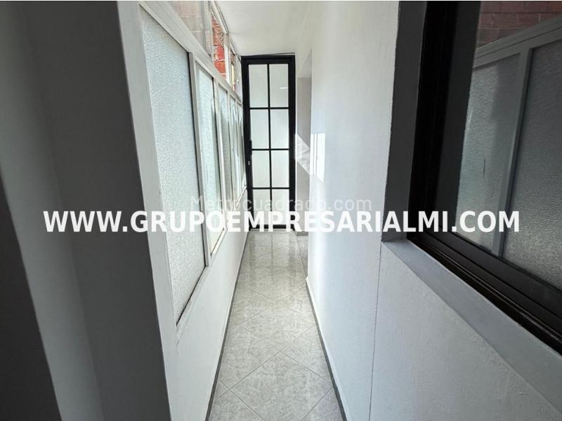 Casa Familiar Amplia de 4 Alcobas para Alquiler en Guayabal - 9