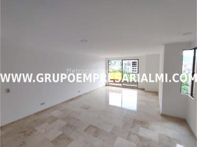 Apartamento de 3 alcobas en venta en El Poblado, Medellín, 150 m² · foto 6 de 20
