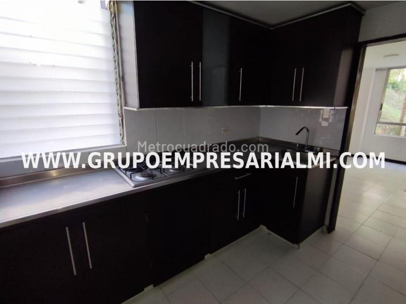 Apartamento Moderno de 2 Alcobas en Loma del Indio - 3