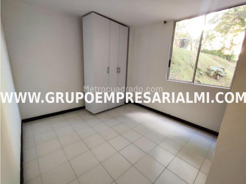Apartamento Moderno de 2 Alcobas en Loma del Indio - 8