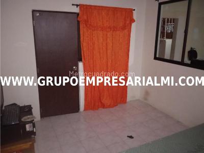 Casa de 3 alcobas en venta en Robledo, Medellín, 89 m² · foto 17 de 20